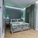 Aml 4*
