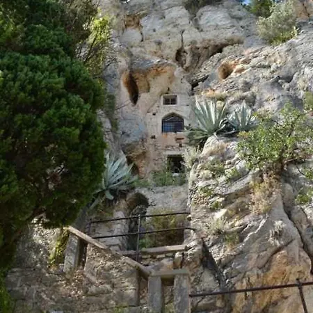 Aml Гостевой дом 4*