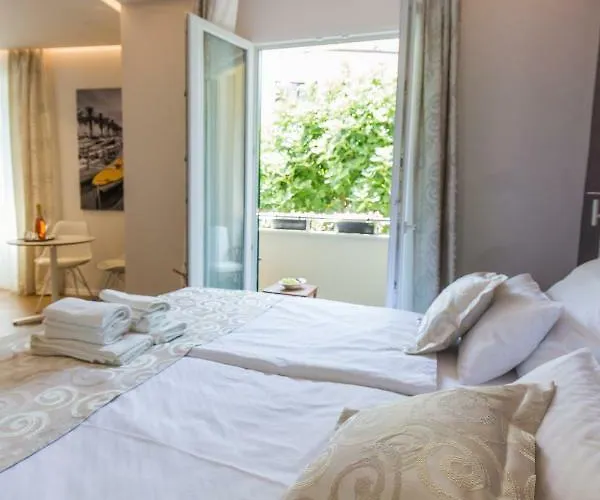 Aml בית הארחה 4*