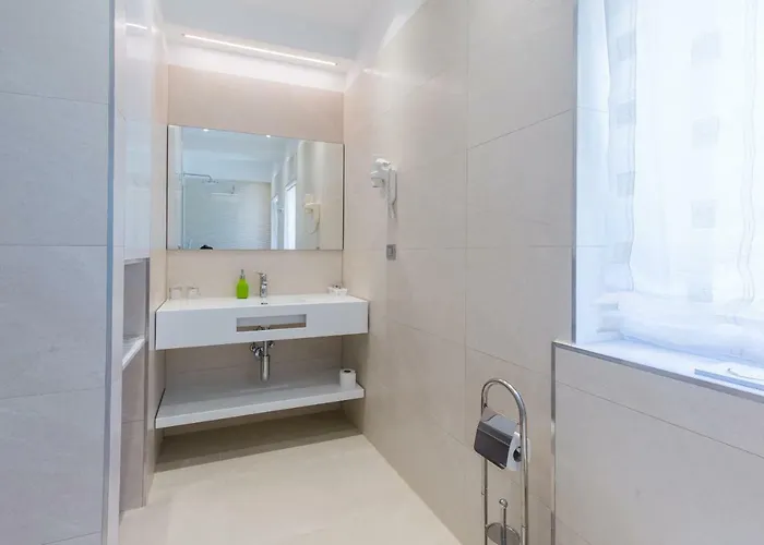 Aml בית הארחה 4*